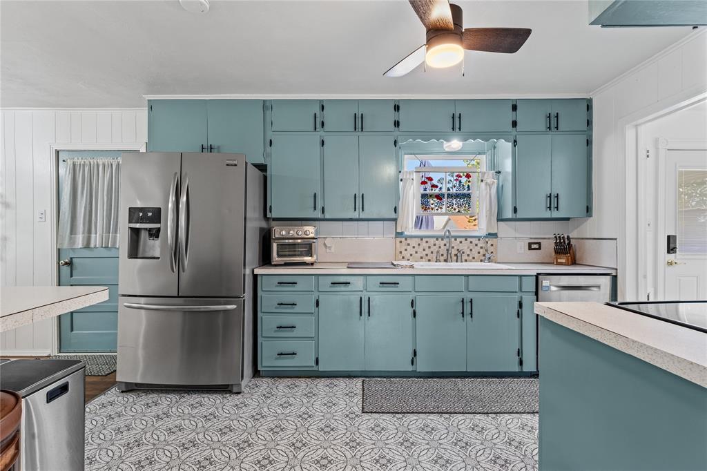 608 Johnson Drive - Photo 12