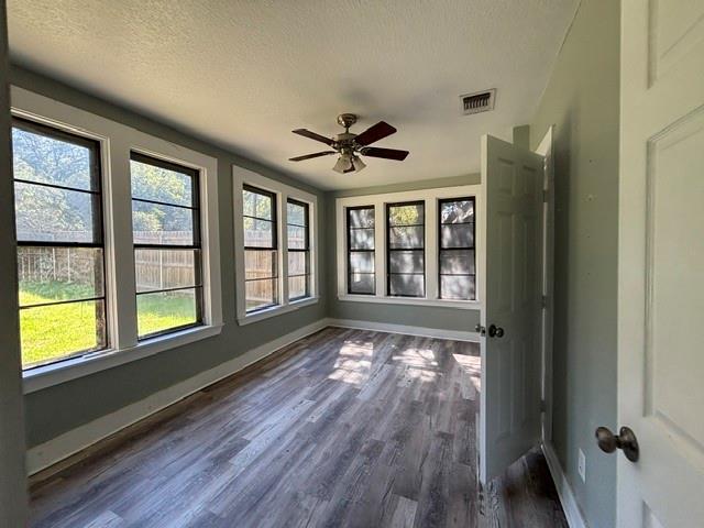 1300 N Oak Avenue - Photo 11