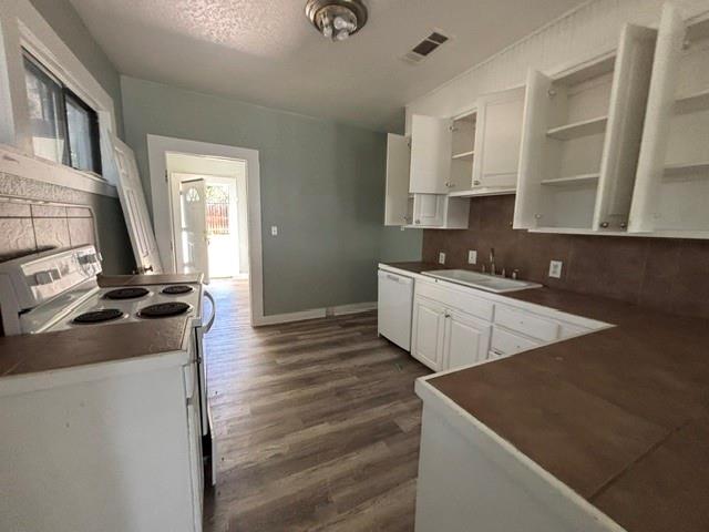 1300 N Oak Avenue - Photo 3