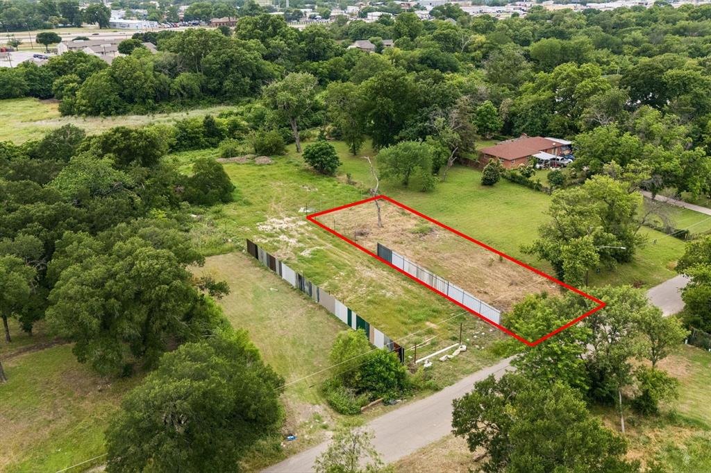 2411 Tally Ho Lane - Photo 1