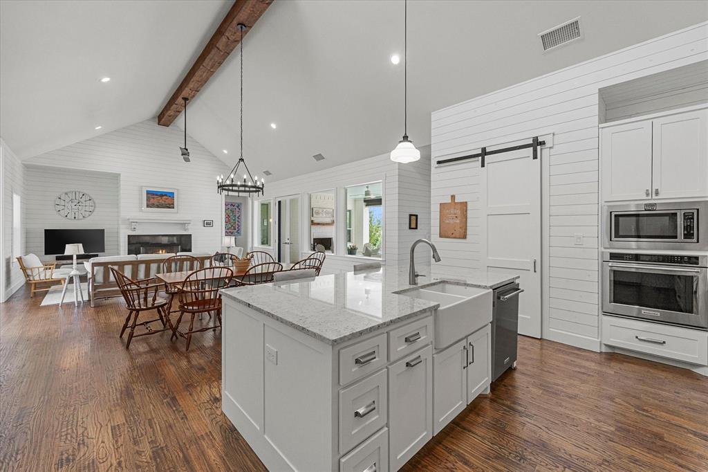 225 Bristol Court - Photo 12