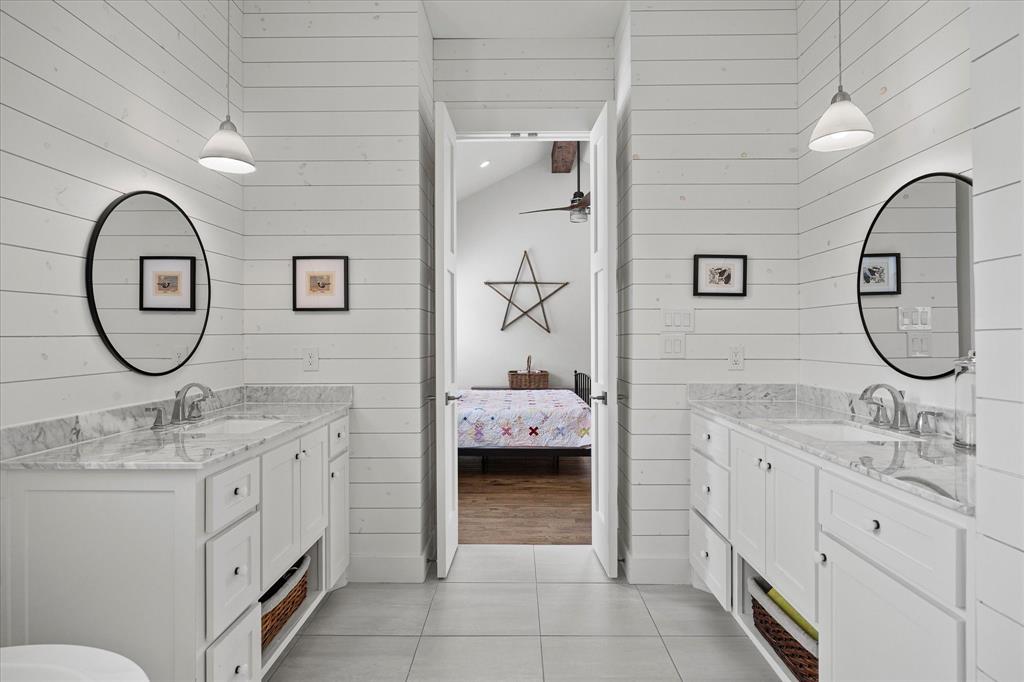 225 Bristol Court - Photo 17
