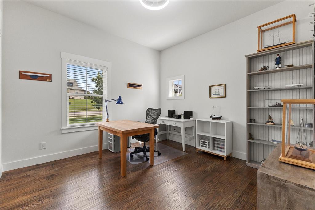 225 Bristol Court - Photo 23