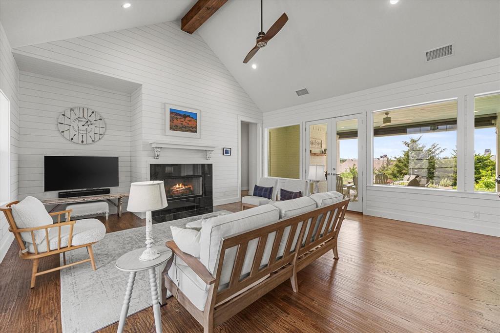 225 Bristol Court - Photo 5