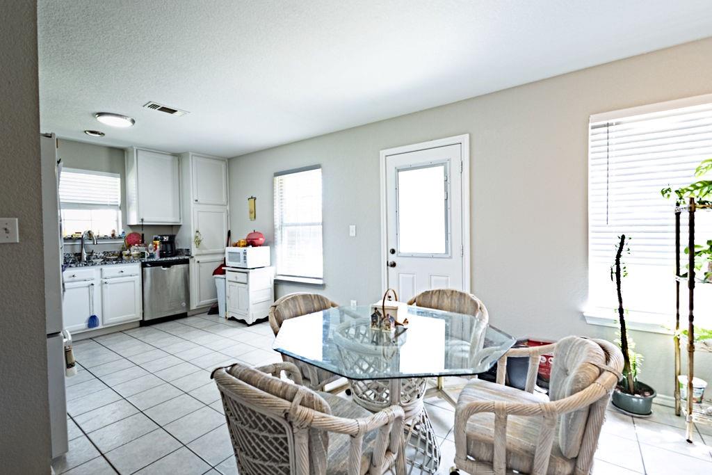 2065 J E Woody Road - Photo 3