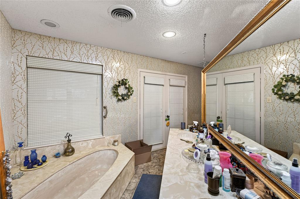 44 Surrey Square - Photo 12