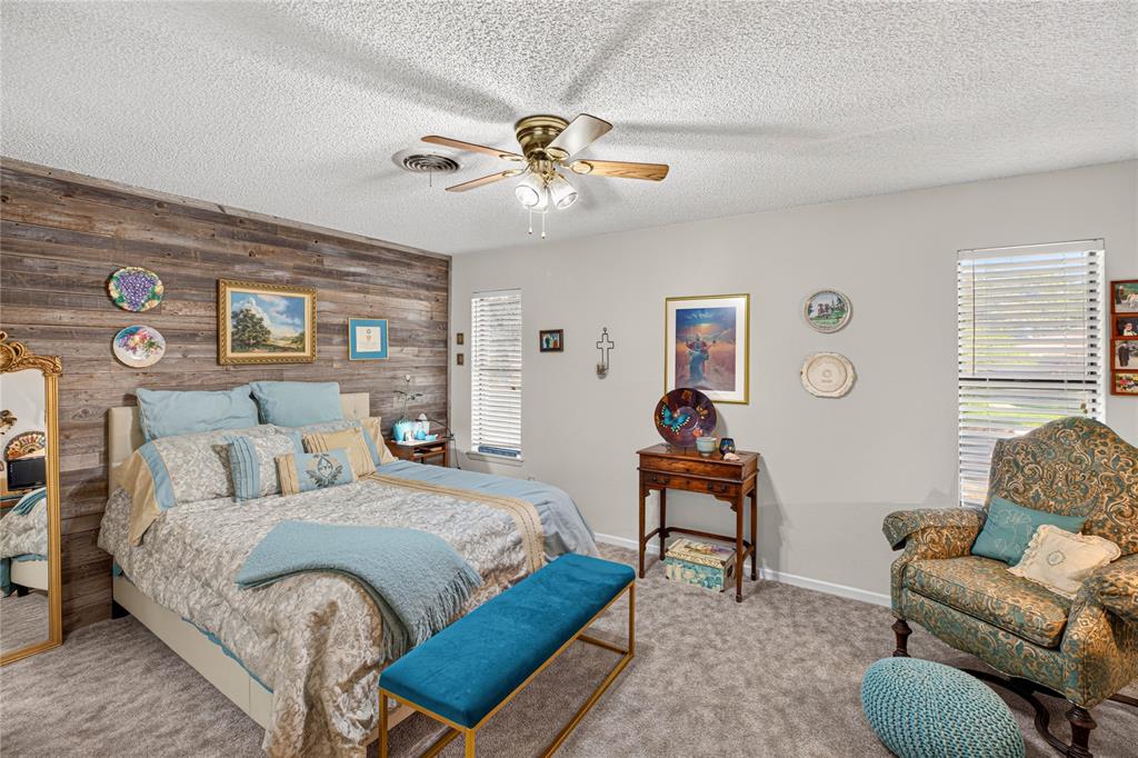 44 Surrey Square - Photo 20