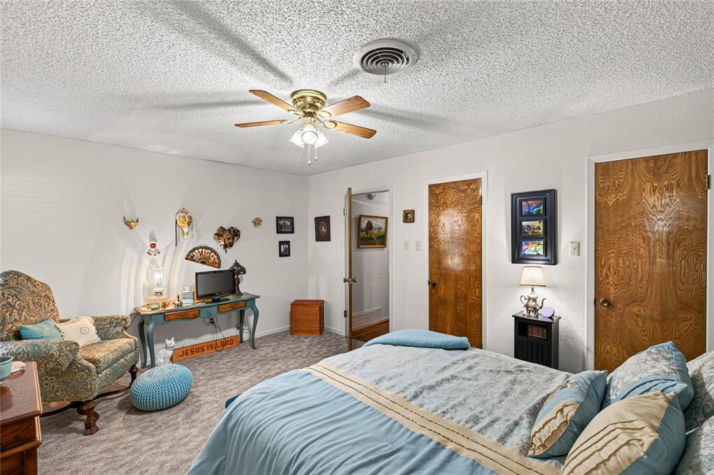 44 Surrey Square - Photo 21