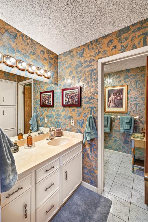 44 Surrey Square - Photo 23