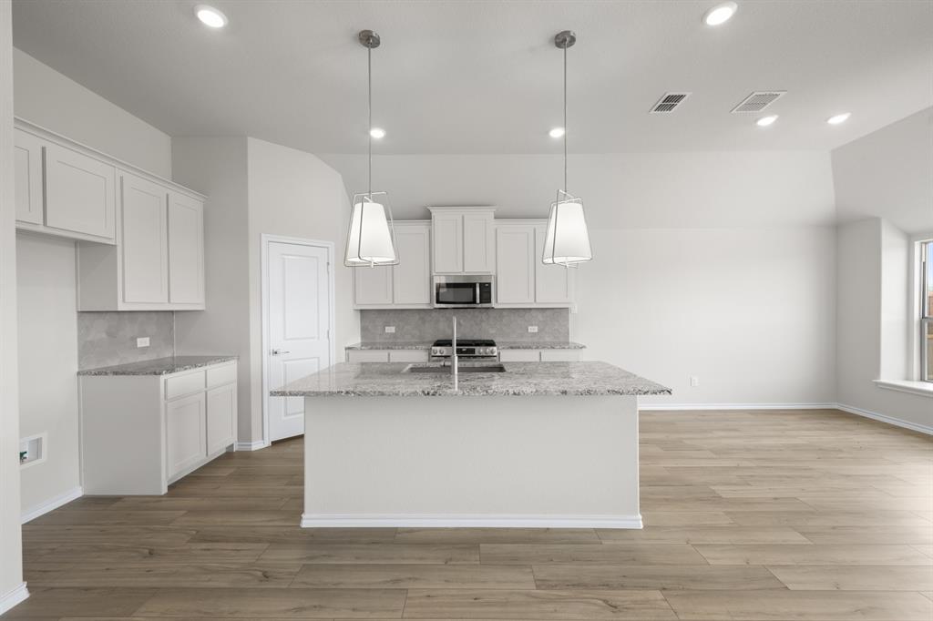 1104 Stonehaven Lane - Photo 1