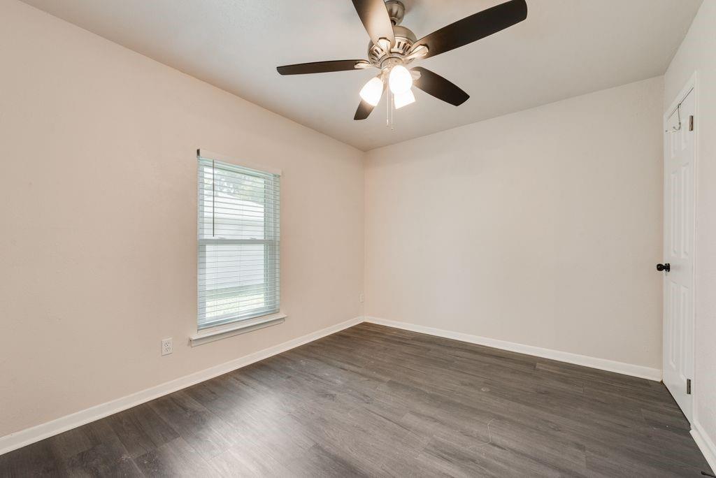 8324 Raymond Avenue - Photo 25