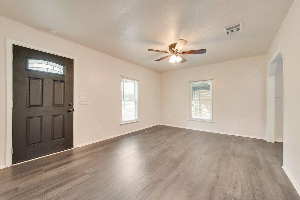 8324 Raymond Avenue - Photo 7