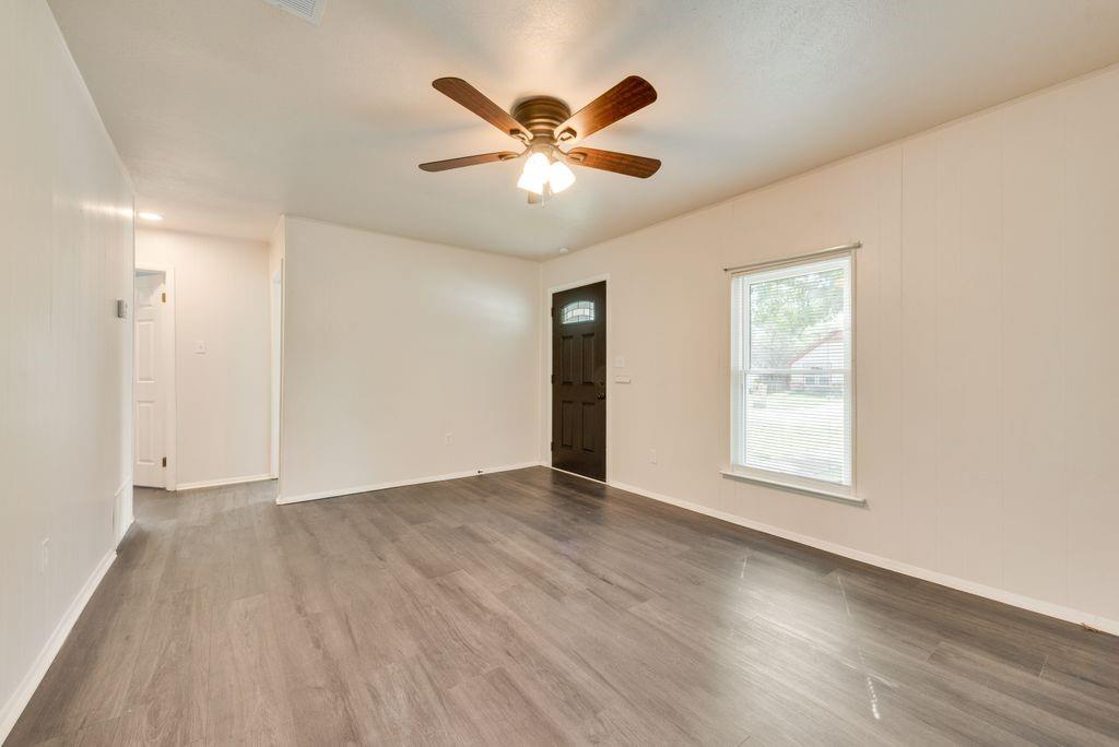 8324 Raymond Avenue - Photo 8