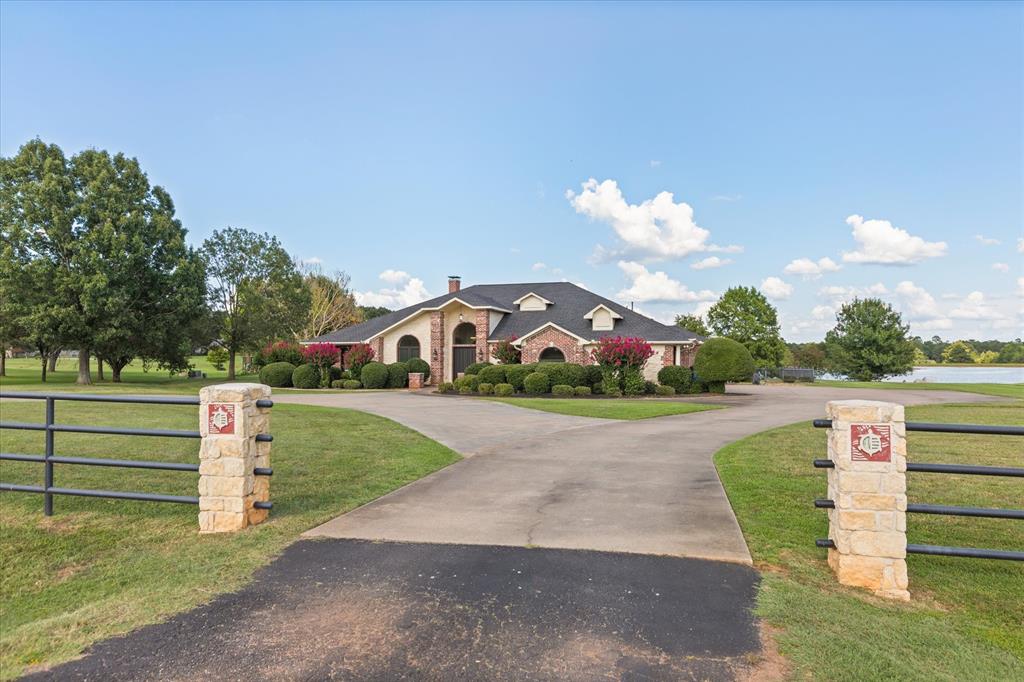 5414 Tryon Road - Photo 3