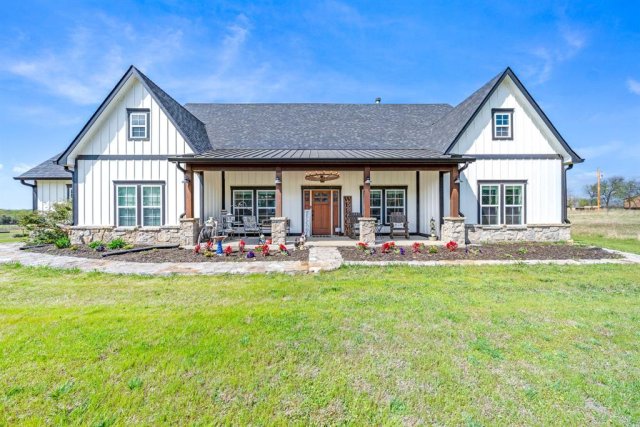 4886 County Road 1037