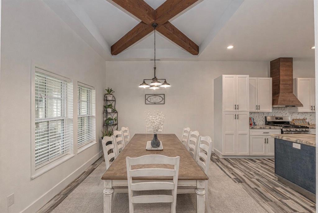 4886 County Road 1037 - Photo 8