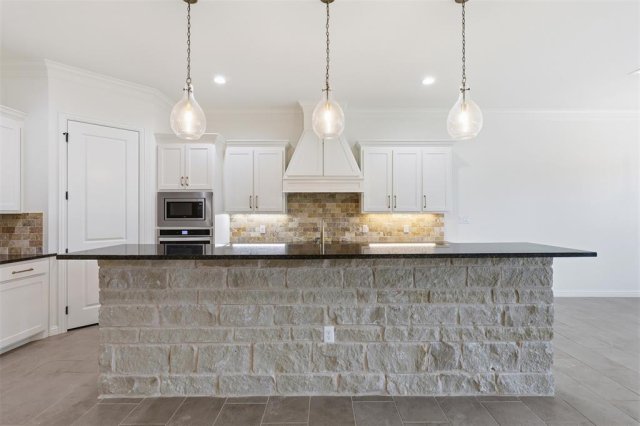 1473 Highland Park Circle