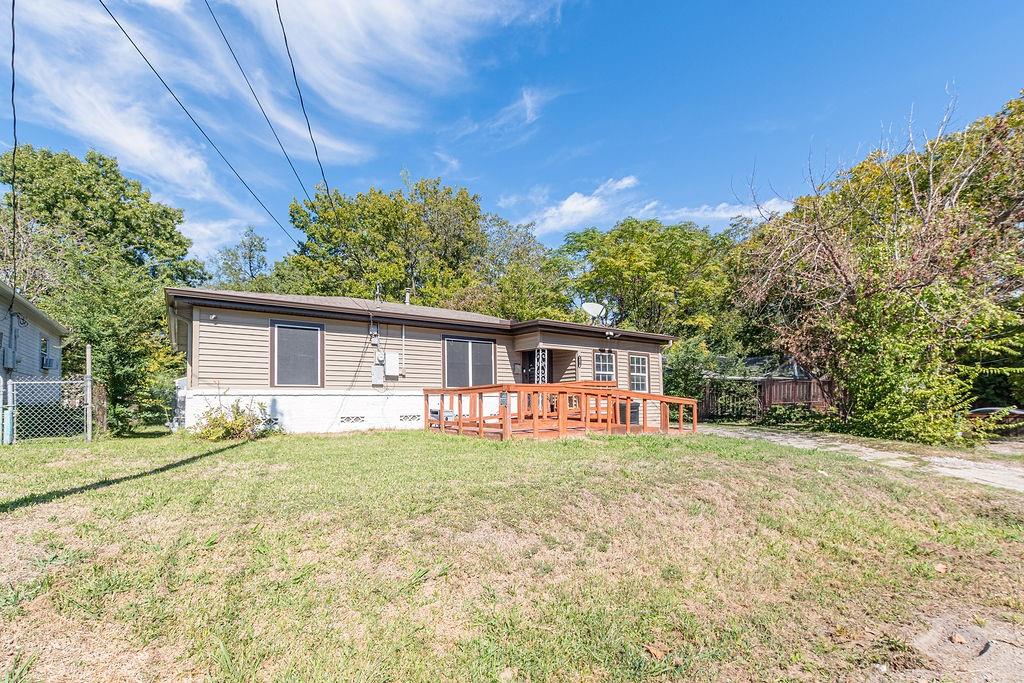 1210 Pollard Street - Photo 2