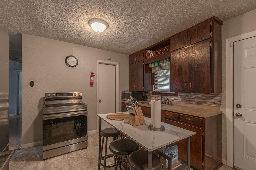 1210 Pollard Street - Photo 7