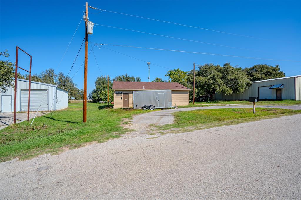 201 Granbury Court - Photo 16