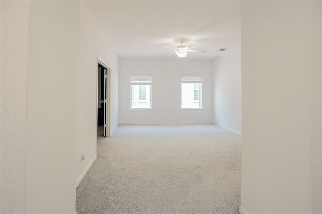 8305 Pine Valley Drive - Photo 16