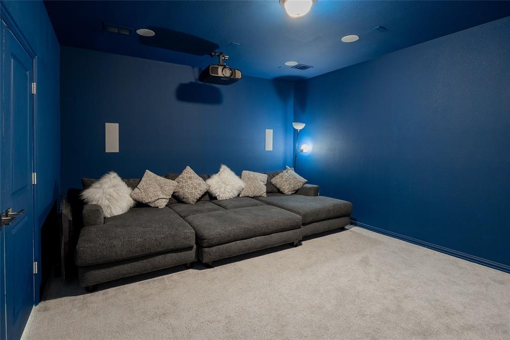 8305 Pine Valley Drive - Photo 18