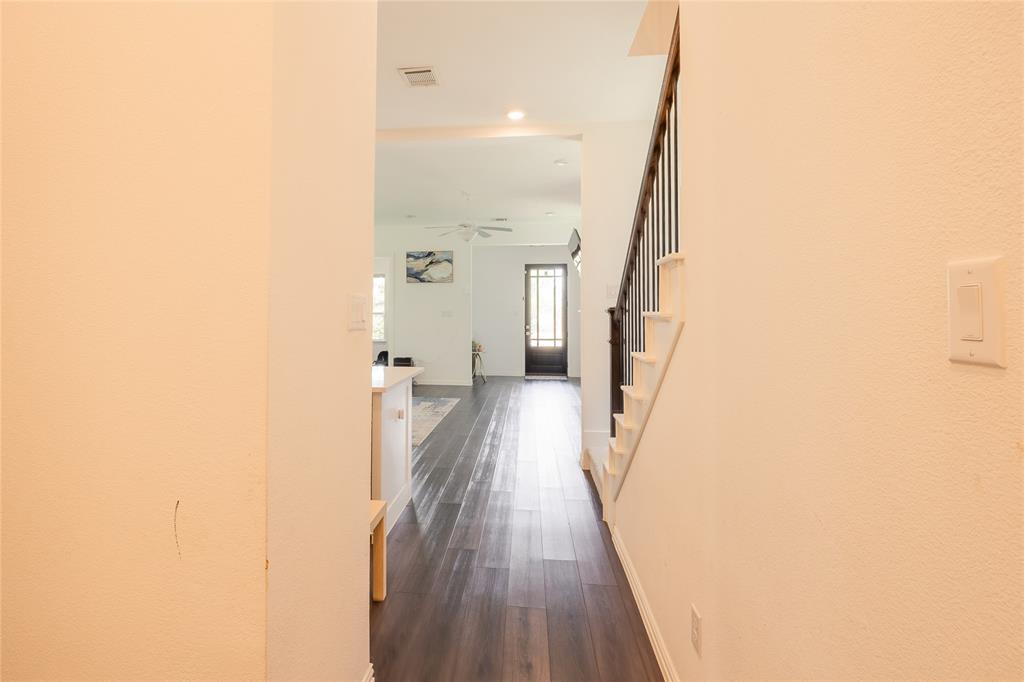 8305 Pine Valley Drive - Photo 33