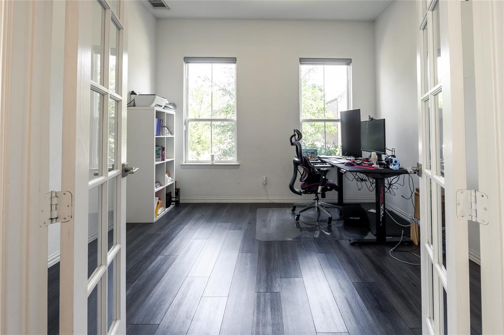 8305 Pine Valley Drive - Photo 34