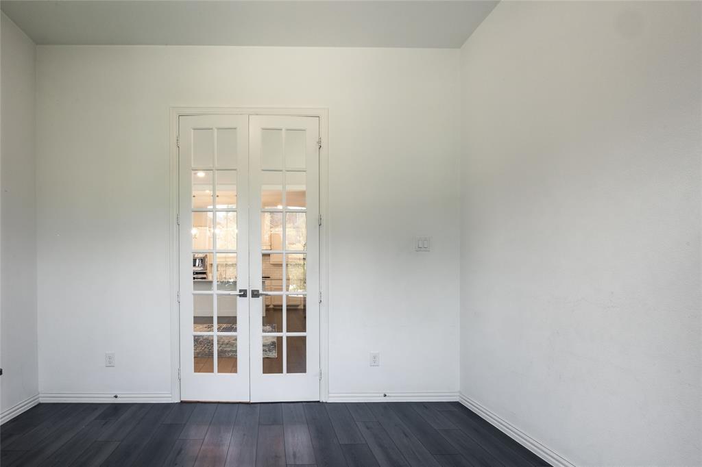 8305 Pine Valley Drive - Photo 35