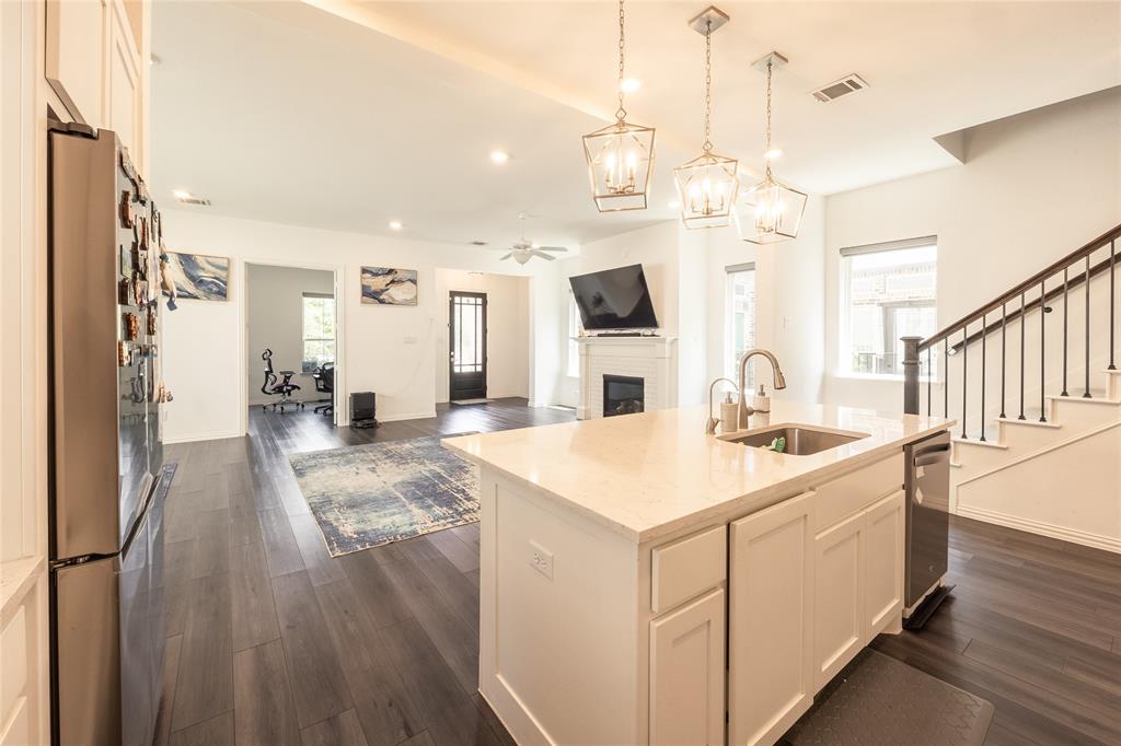 8305 Pine Valley Drive - Photo 7