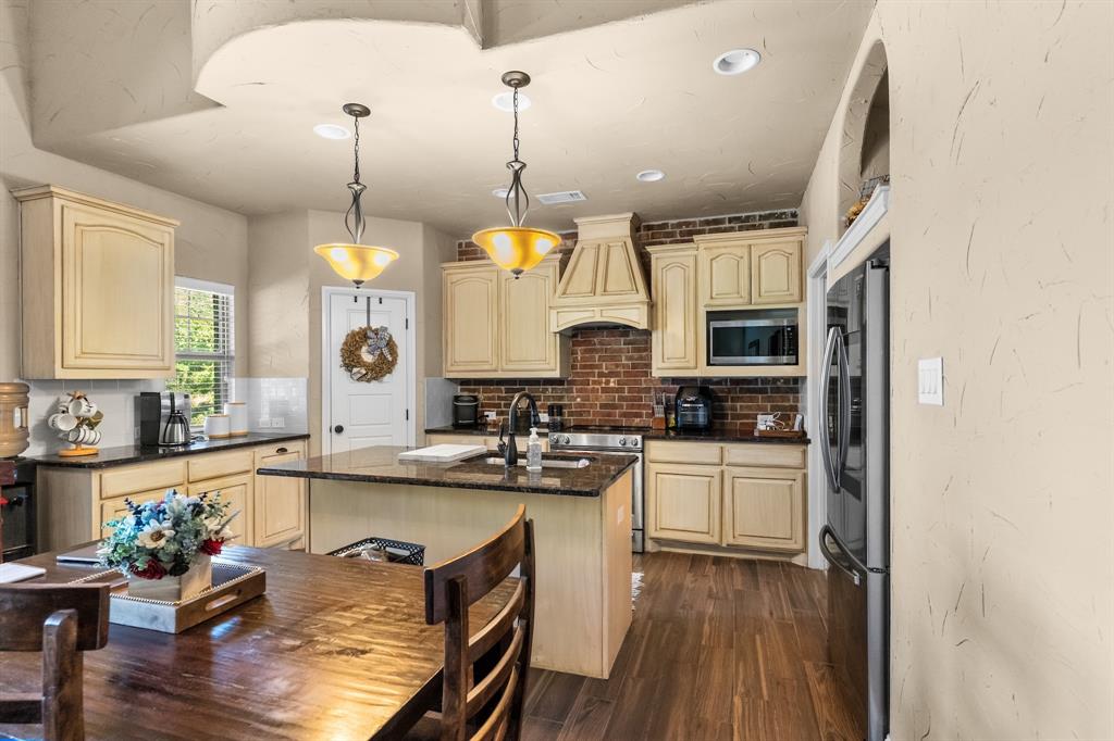 310 Falcon Drive - Photo 10