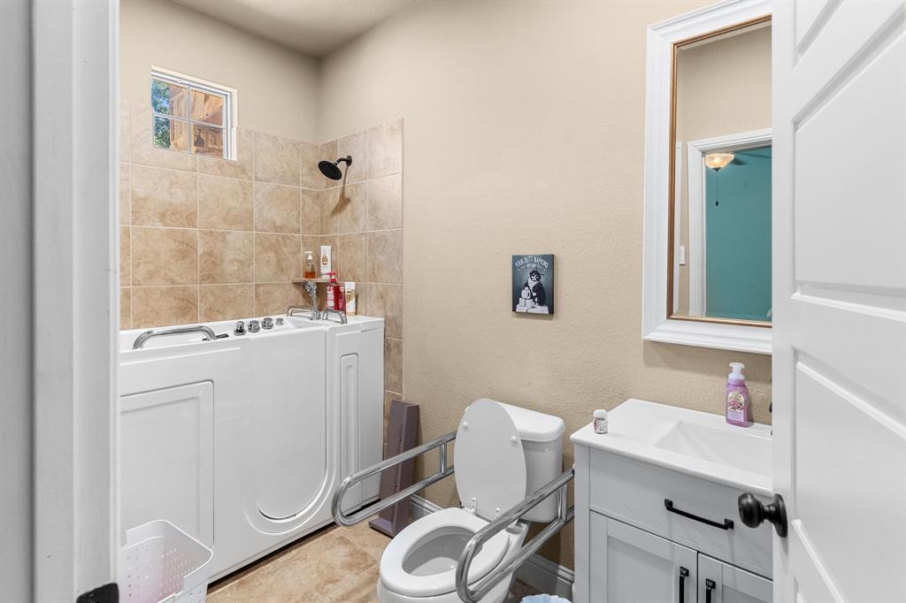 310 Falcon Drive - Photo 21