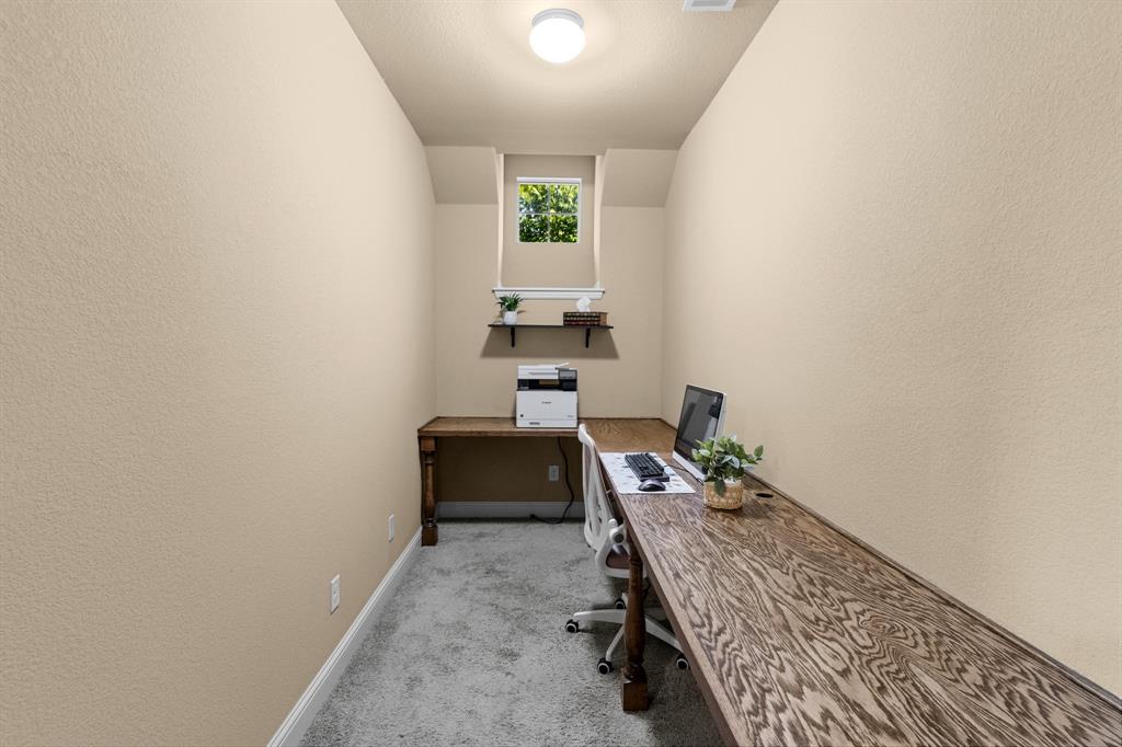 310 Falcon Drive - Photo 25