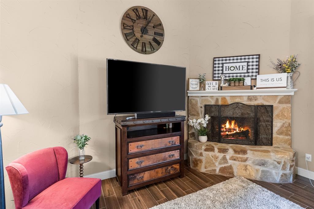 310 Falcon Drive - Photo 6