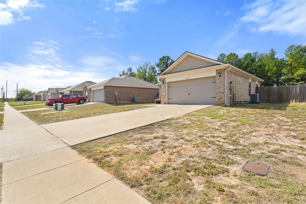 17367 Stacy Street - Photo 26