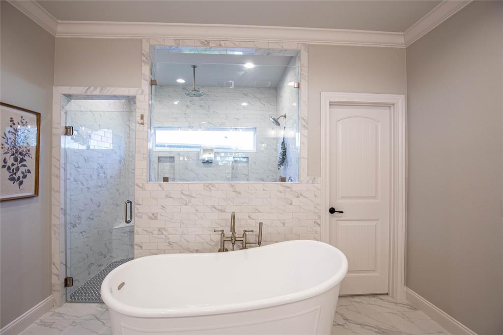 317 Champions Way - Photo 16