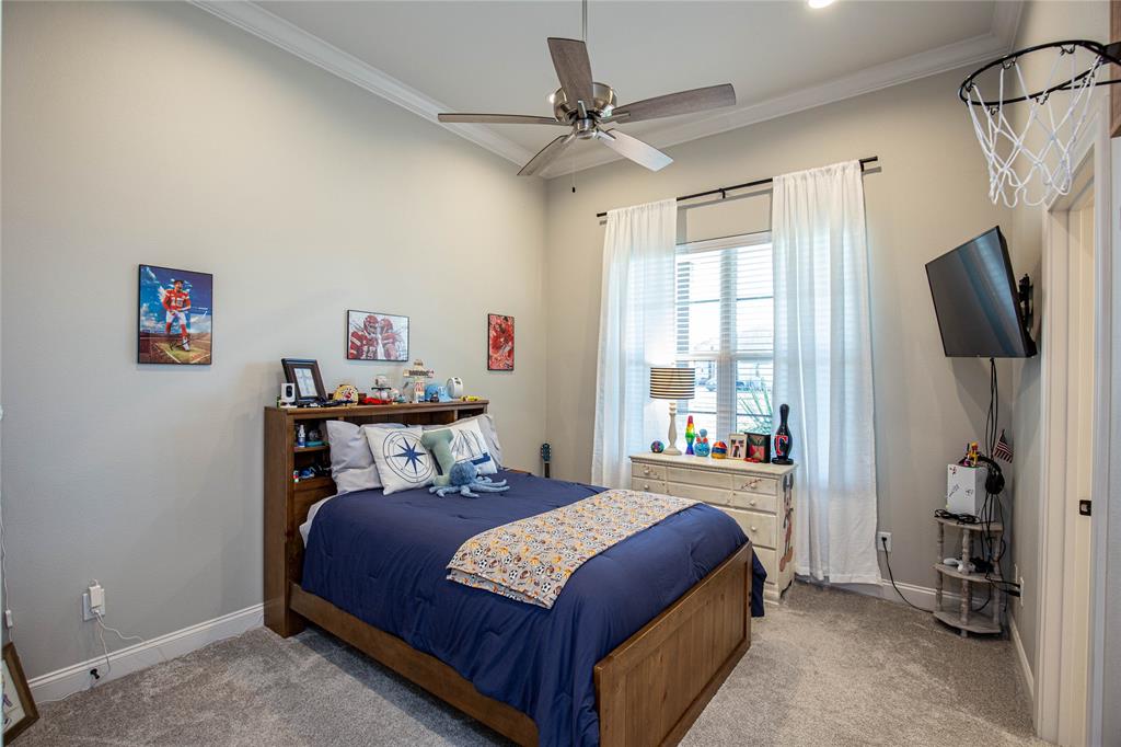 317 Champions Way - Photo 21