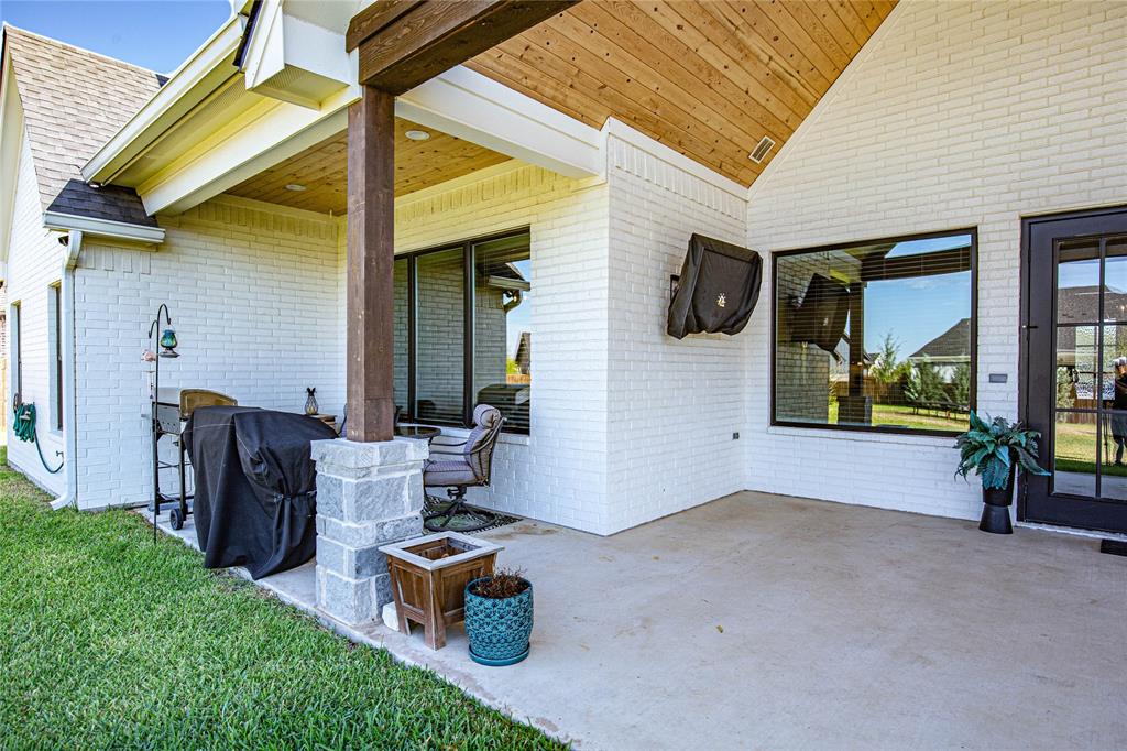 317 Champions Way - Photo 33
