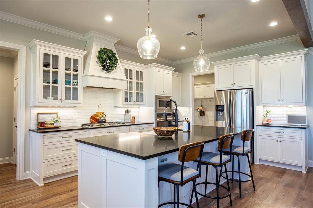 317 Champions Way - Photo 8