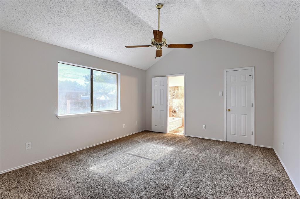 709 Bridgewater Lane - Photo 18
