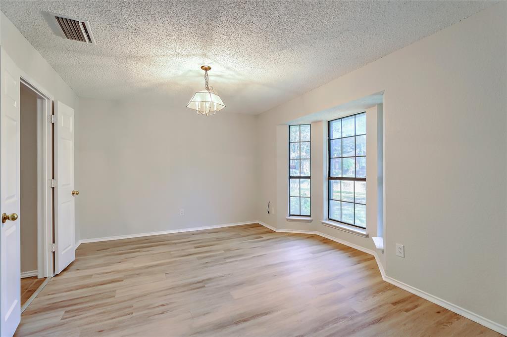 709 Bridgewater Lane - Photo 7