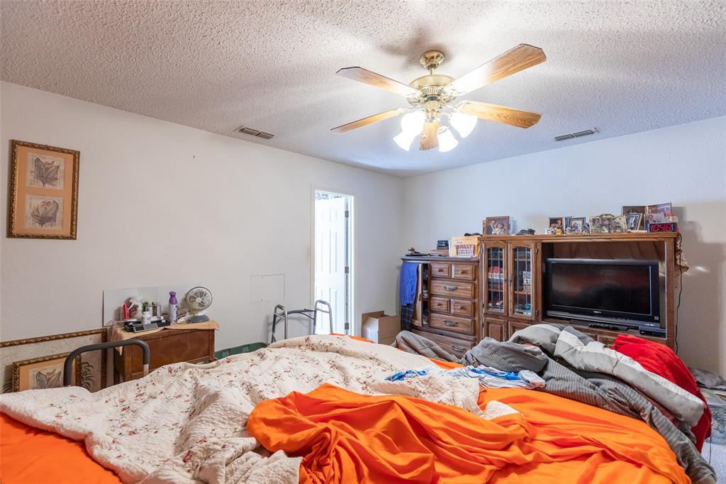 8009 Weehunt Court - Photo 16