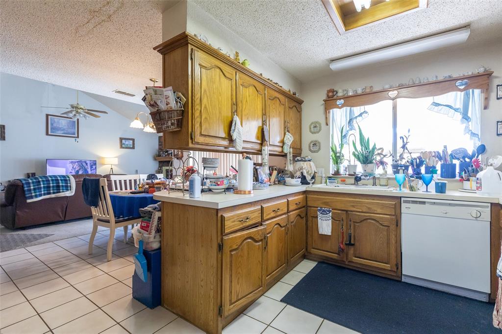 8009 Weehunt Court - Photo 9