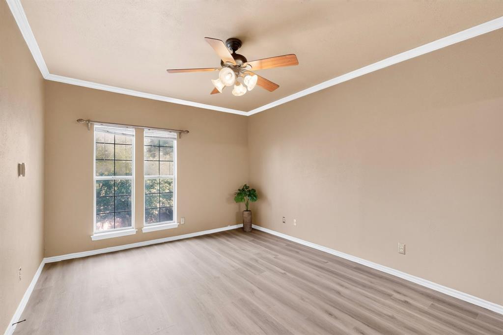 5310 Keller Springs Road - Photo 11