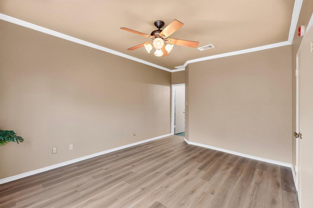 5310 Keller Springs Road - Photo 14