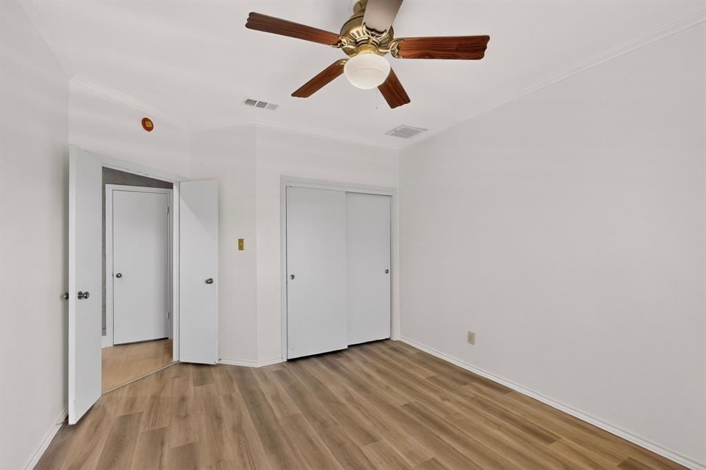 5310 Keller Springs Road - Photo 23