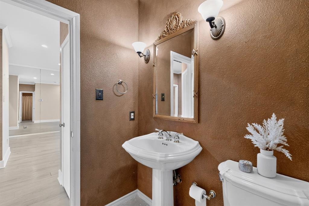5310 Keller Springs Road - Photo 25