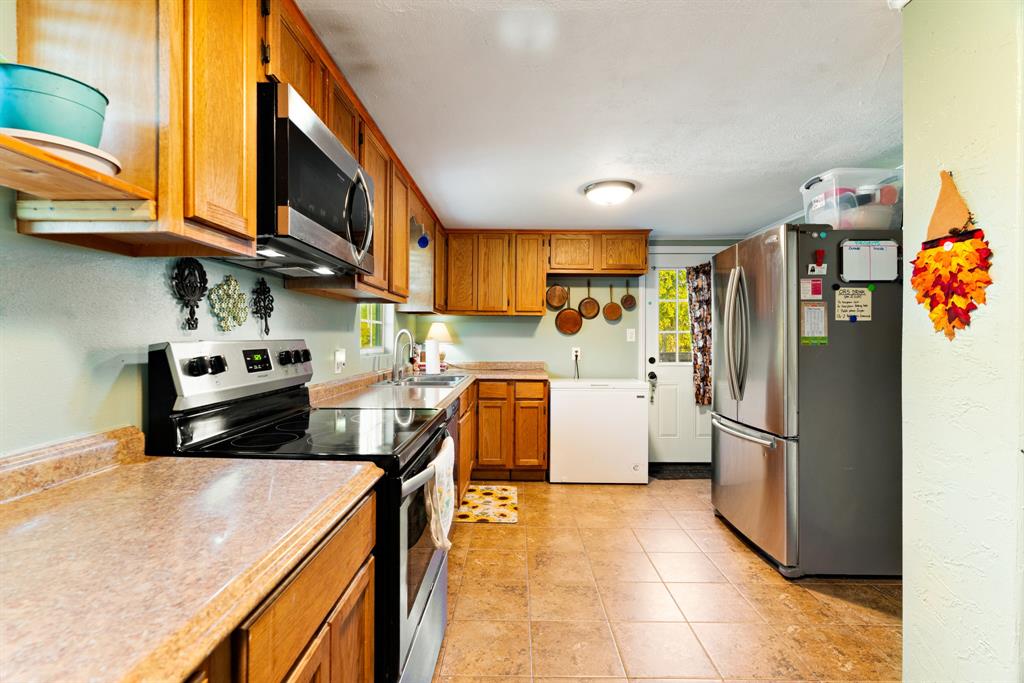 1241 FM 1700 - Photo 12