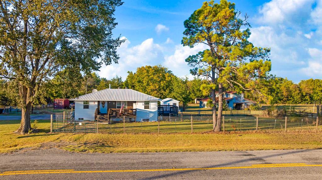 1241 FM 1700 - Photo 3