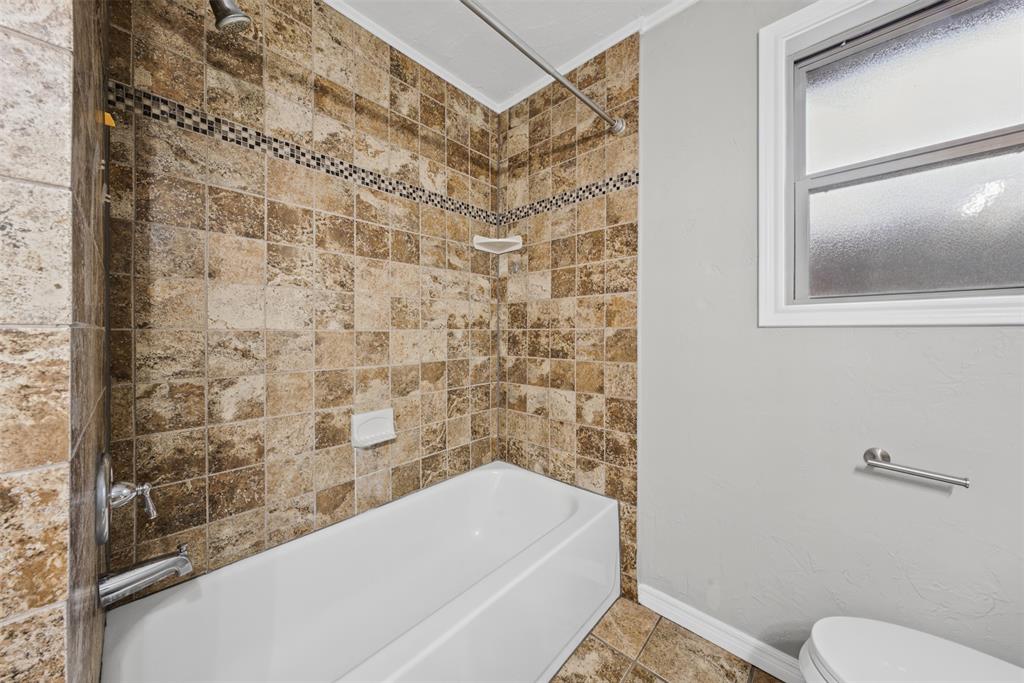 6404 Ravenswood Drive - Photo 23